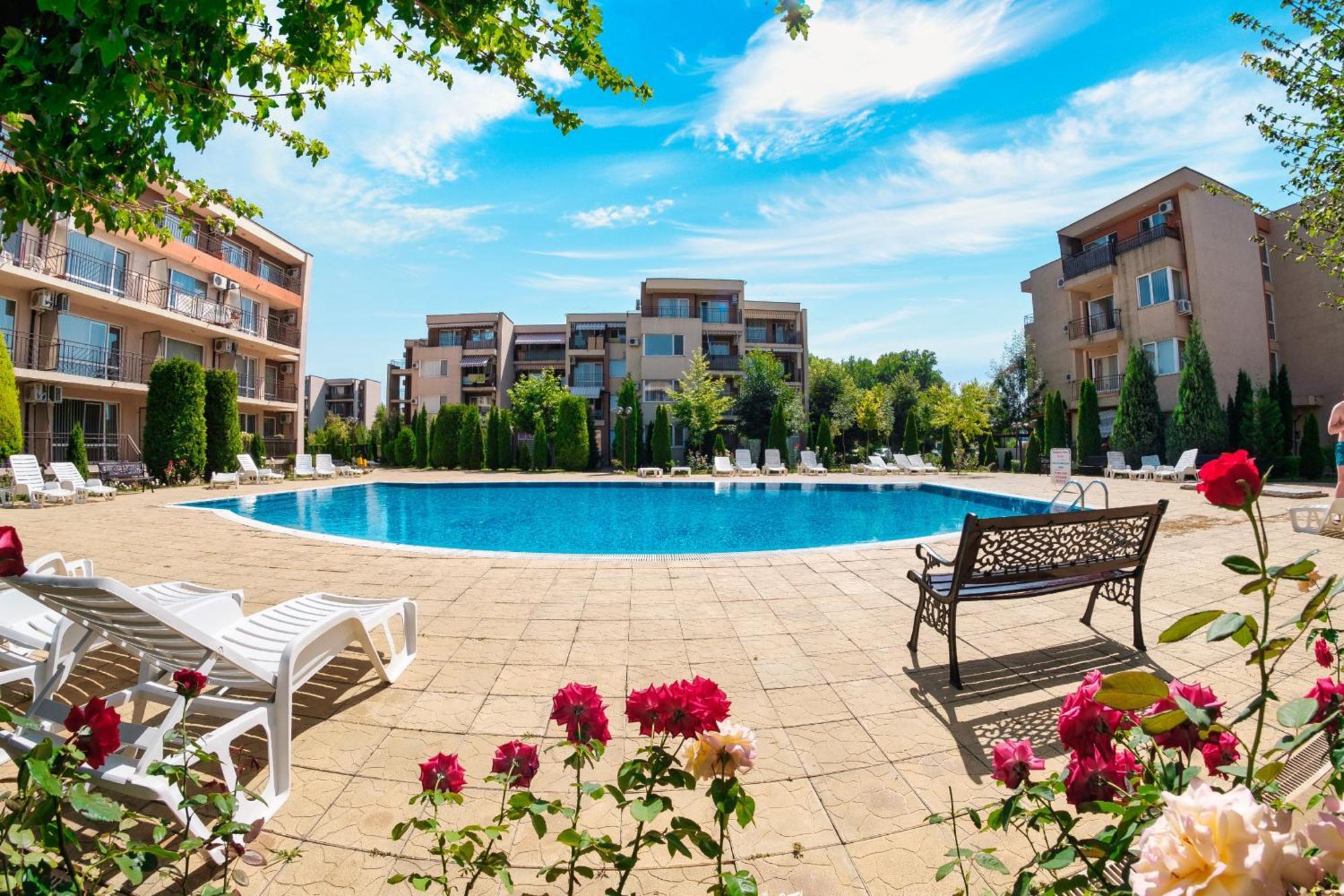 Nessebar And Apartament *