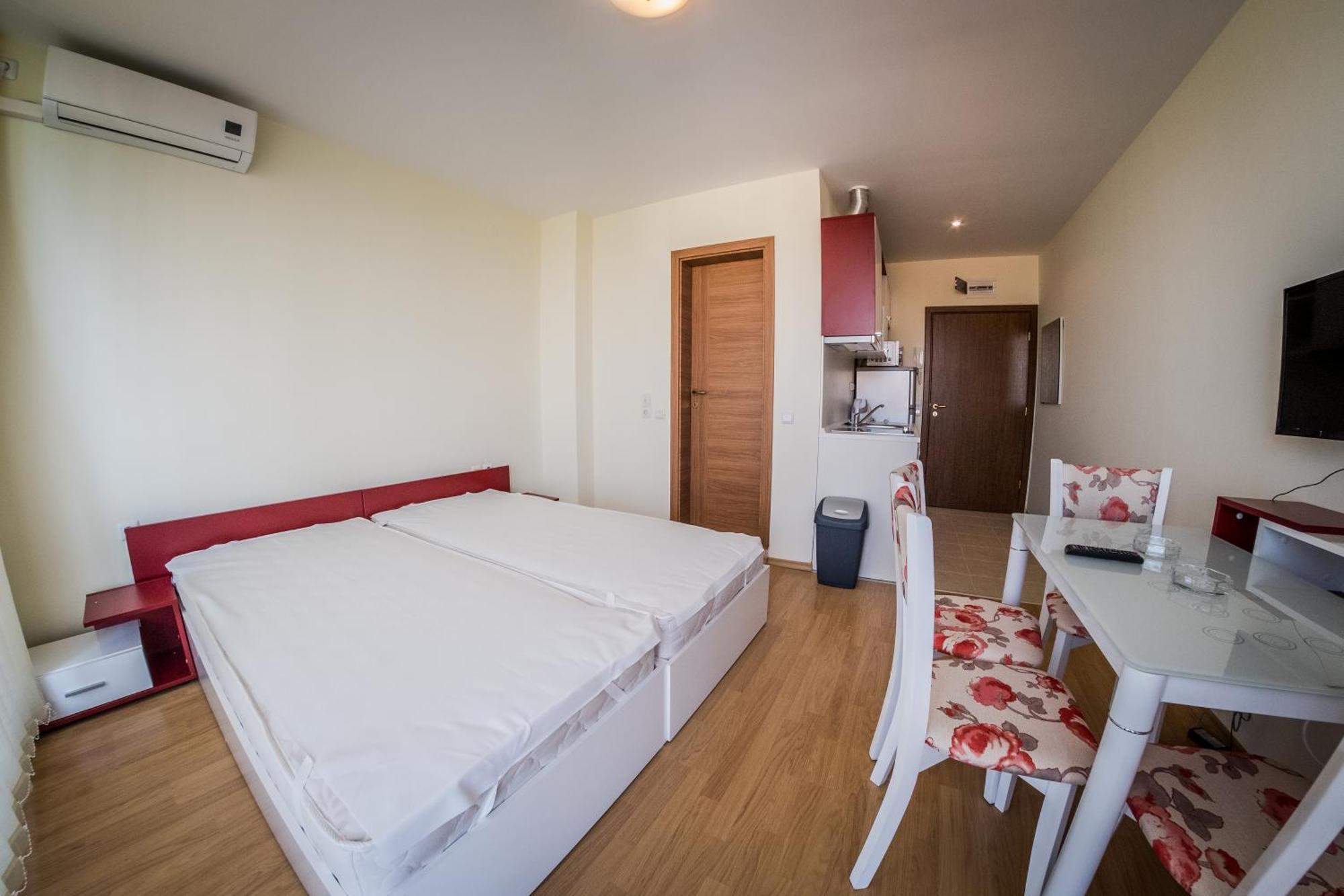 Nessebar And Apartament Słoneczny Brzeg